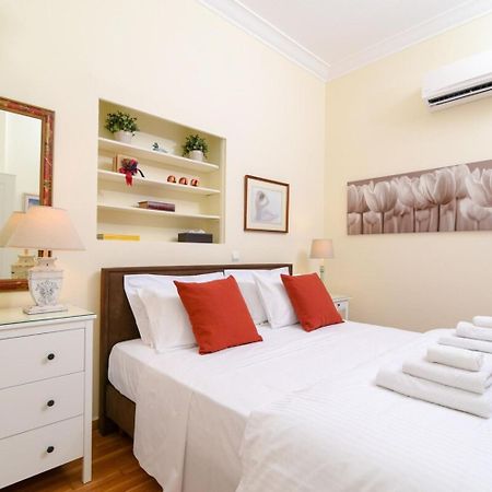 Classy Apartment In The Heart Of Athènes Extérieur photo