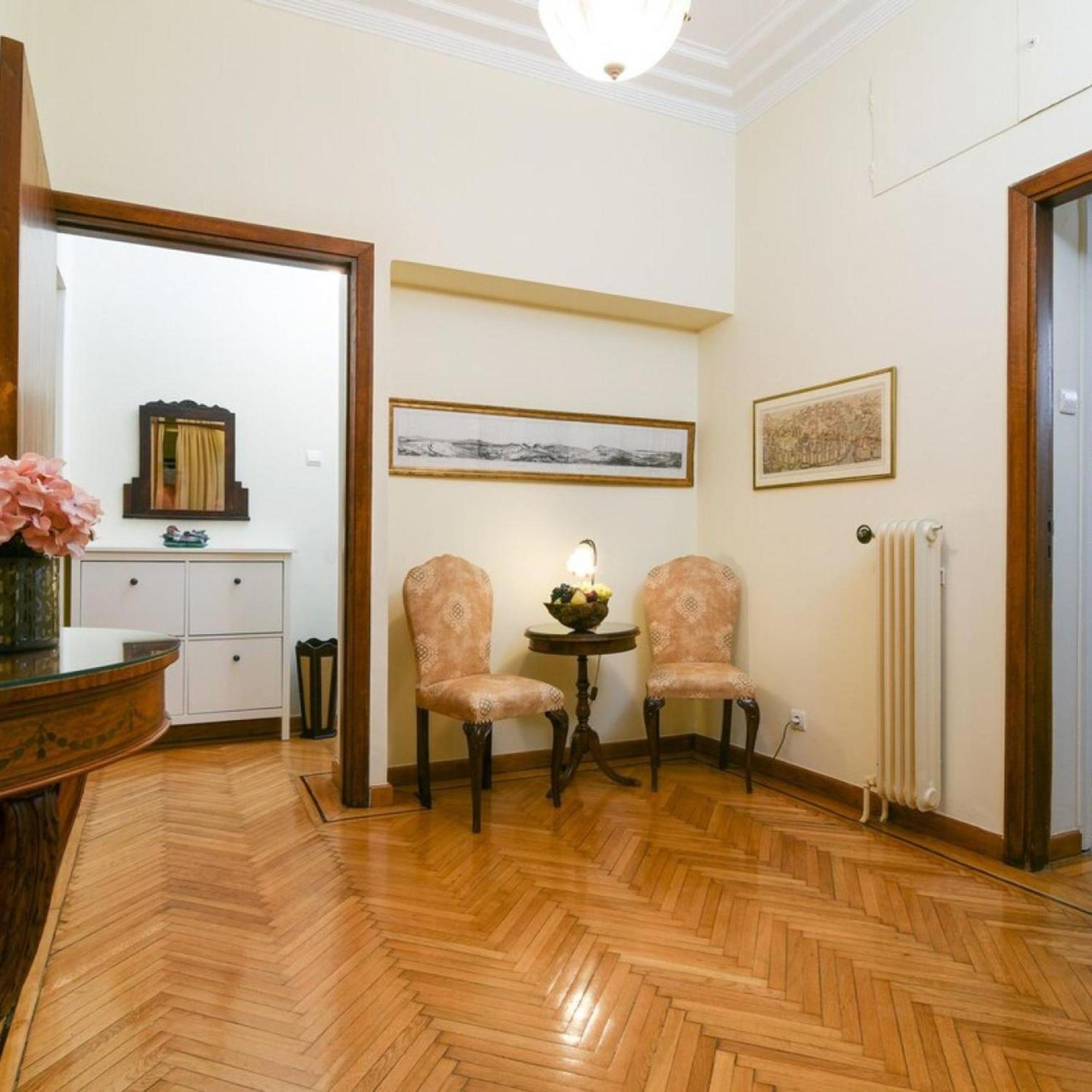 Classy Apartment In The Heart Of Athènes Extérieur photo